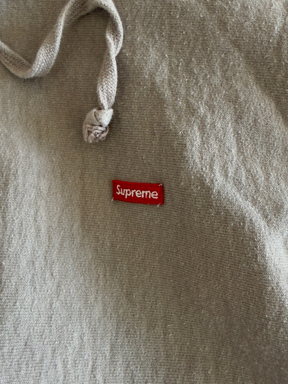 Supreme Hoodie - Picture 3 of 4